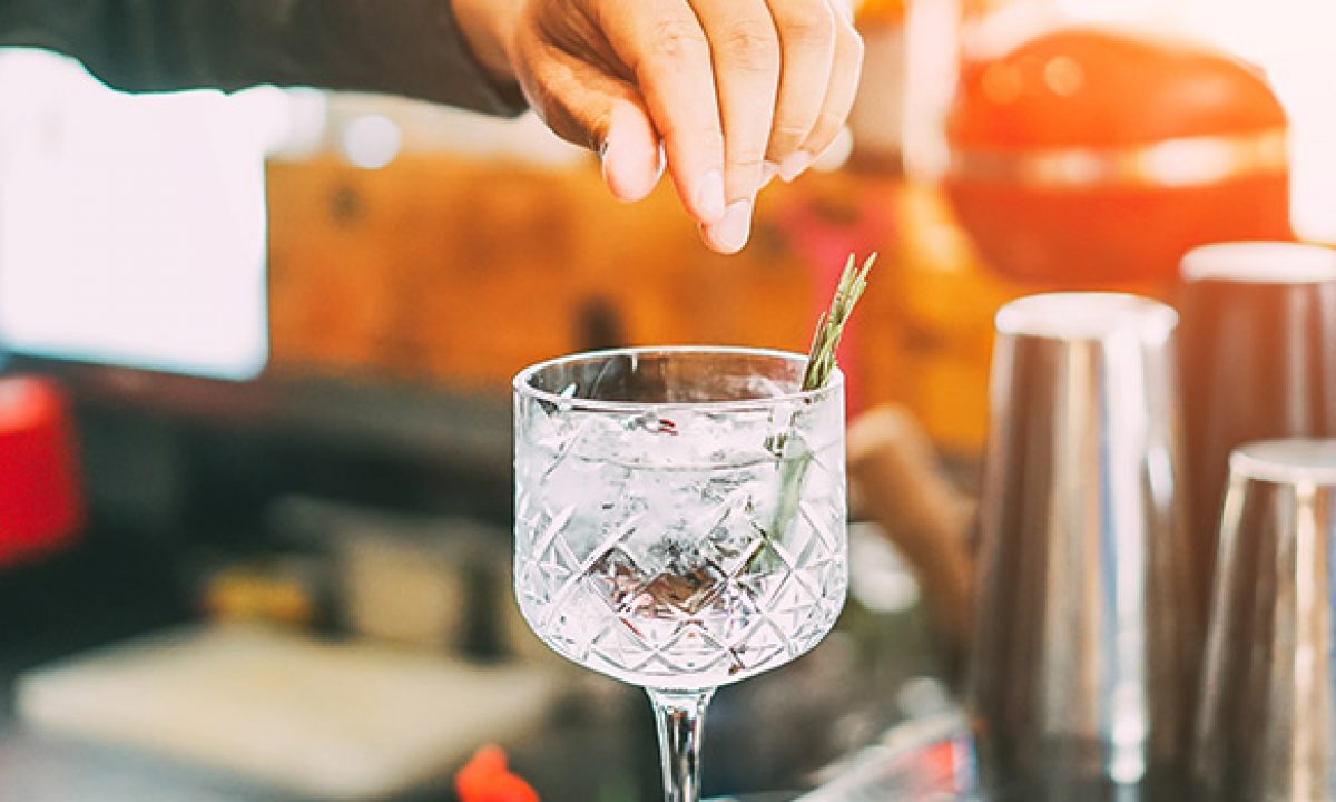 10 Best Vodka Glasses 2021 - Vodka Cocktails Drinkware Explained